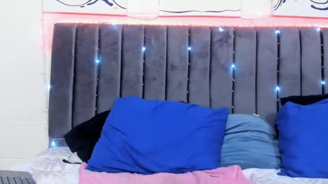 Snapshot of jake_shadow14 chatting on 25, 12, 2024 Hi guys im new 3 online show from 25, 12, 2024