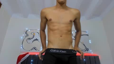 Snapshot of jake_shadow14 chatting on 28, 12, 2024 Hi guys im new 3 online show from 28, 12, 2024