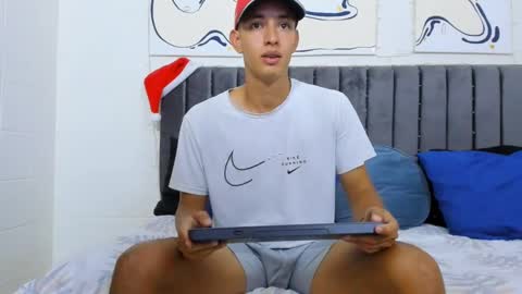 Snapshot of jake_shadow14 chatting on 13, 1, 2025 Hi guys im new 3 online show from 13, 1, 2025