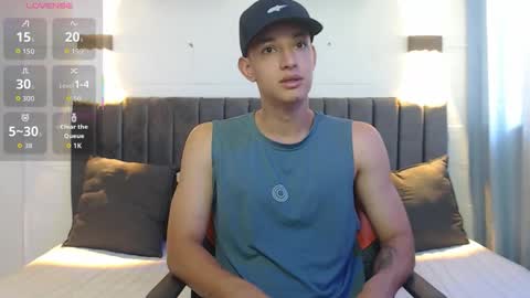 Snapshot of jake_shadow14 chatting on 13, 9, 2025 Hi guys im new 3 online show from 13, 9, 2025