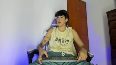 Snapshot of jake_tripp__ chatting on 6, 4, 2026 jake online show from 6, 4, 2026