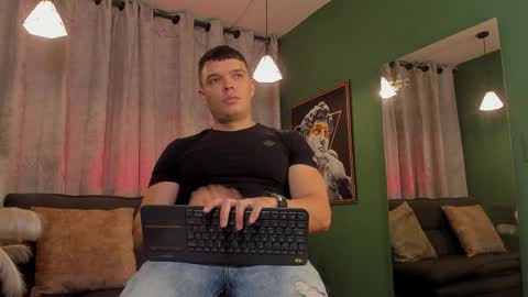 Snapshot of jakee_tyler chatting on 8, 4, 2026 Jake Tyler online show from 8, 4, 2026