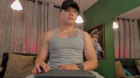 Snapshot of jakee_tyler chatting on 4, 5, 2026 Jake Tyler online show from 4, 5, 2026