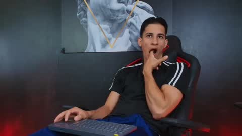 Snapshot of jakemoxley chatting on 26, 9, 2025 JakeMoxley online show from 26, 9, 2025