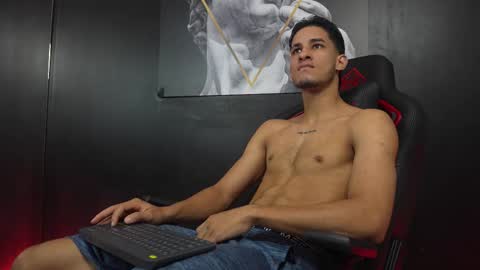 Snapshot of jakemoxley chatting on 27, 11, 2025 JakeMoxley online show from 27, 11, 2025