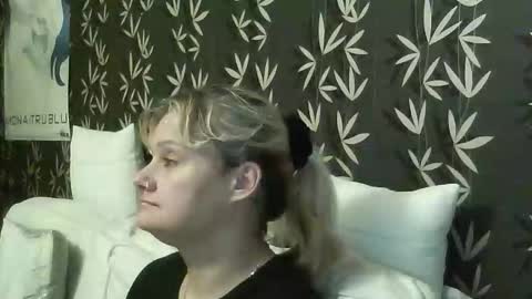 Snapshot of jakkilouise chatting on 7, 11, 2025 JAKKI LOUISE pornstar online show from 7, 11, 2025