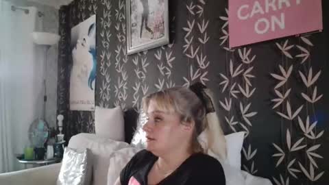 Snapshot of jakkilouise chatting on 2, 6, 2026 JAKKI LOUISE pornstar online show from 2, 6, 2026