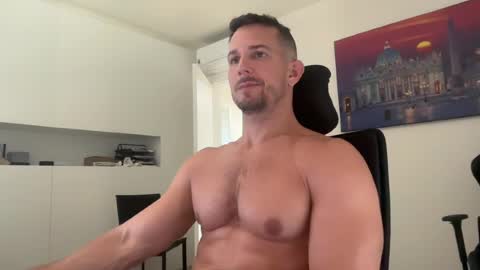 Muscle beast P online show from 9, 8, 2026