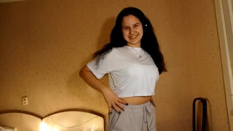 Snapshot of jaleesasabaj chatting on 1, 10, 2025 Lisa online show from 1, 10, 2025