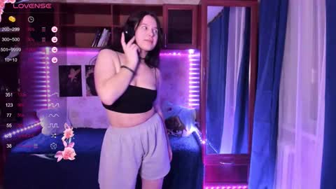 Snapshot of jaleesasabaj chatting on 9, 11, 2025 Lisa online show from 9, 11, 2025