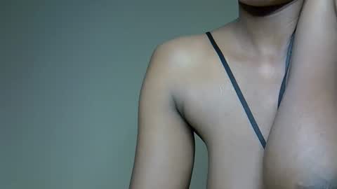 Snapshot of jalie_petite256 chatting on 12, 10, 2025 immy the great online show from 12, 10, 2025