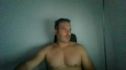 Snapshot of jam3s5959 chatting on 10, 7, 2026 jam3s5959 online show from 10, 7, 2026