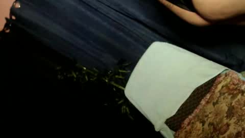 Snapshot of jamelahjuicesx chatting on 4, 12, 2025 Jamelahjuices online show from 4, 12, 2025