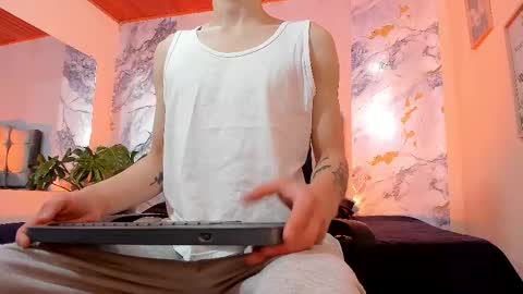 james_adamss_ online show from 19, 1, 2026