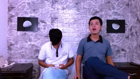 James y Kenet online show from 5, 2, 2026