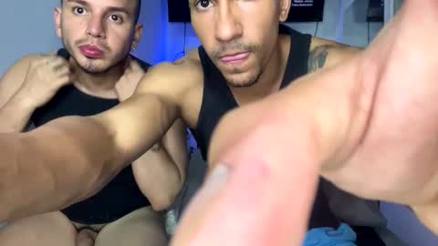 Snapshot of james_and_max chatting on 7, 3, 2025 james_and_max online show from 7, 3, 2025