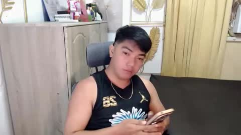 Snapshot of james_boner28 chatting on 10, 6, 2026 kyle online show from 10, 6, 2026