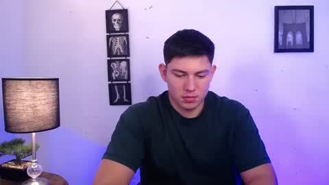 Snapshot of james_cr chatting on 5, 11, 2025 james_cr online show from 5, 11, 2025