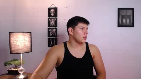 Snapshot of james_cr chatting on 17, 11, 2025 james_cr online show from 17, 11, 2025