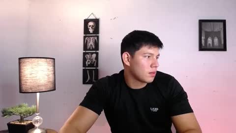 Snapshot of james_cr chatting on 19, 11, 2025 james_cr online show from 19, 11, 2025