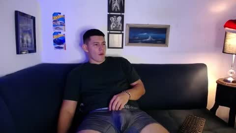 Snapshot of james_cr chatting on 4, 12, 2025 james_cr online show from 4, 12, 2025