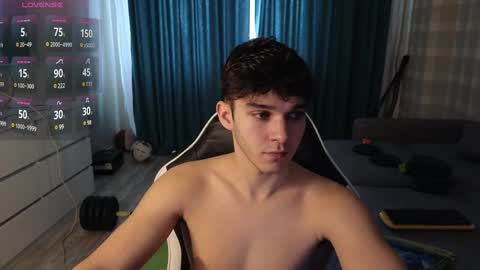 Snapshot of james_friends chatting on 3, 2, 2025 James online show from 3, 2, 2025