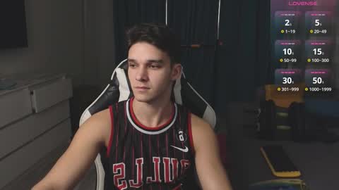 Snapshot of james_friends chatting on 22, 11, 2025 James online show from 22, 11, 2025