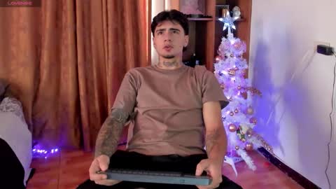 Snapshot of jamesdekker chatting on 20, 12, 2025 jamesdekker online show from 20, 12, 2025