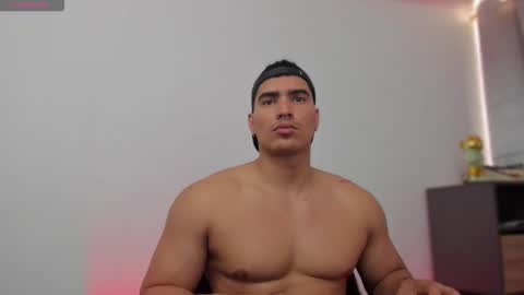 Snapshot of jamesgraay chatting on 13, 11, 2025 James Gray online show from 13, 11, 2025