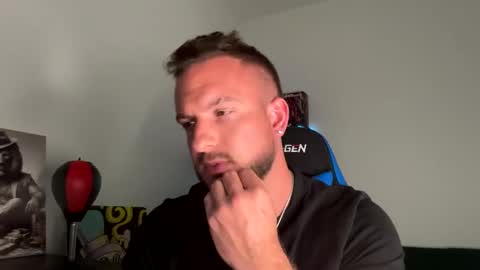 Snapshot of jamesgrayofficial chatting on 28, 3, 2026 James Gray online show from 28, 3, 2026