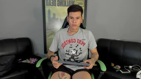 Jamesinked  online show from 15, 12, 2024