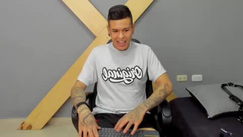 Jamesinked  online show from 27, 12, 2024