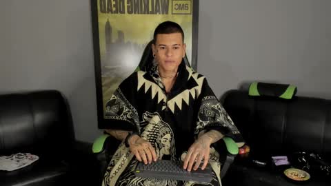 Jamesinked  online show from 4, 1, 2025