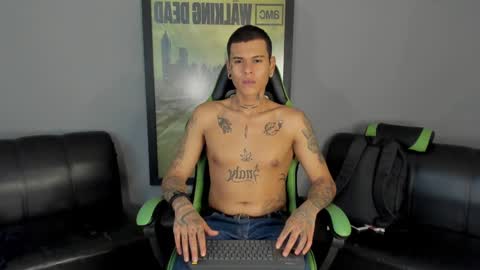 Jamesinked  online show from 12, 1, 2025