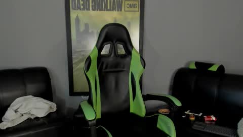 Jamesinked  online show from 27, 1, 2025