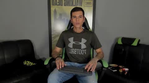 Jamesinked  online show from 10, 2, 2025