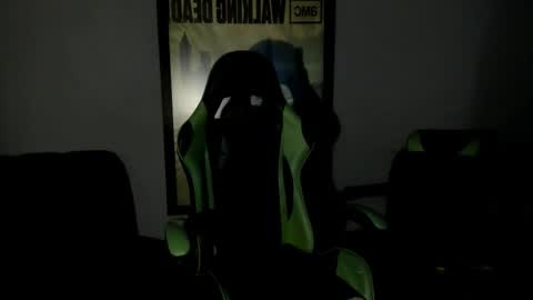 Jamesinked  online show from 27, 2, 2025