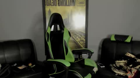 Jamesinked  online show from 5, 3, 2025