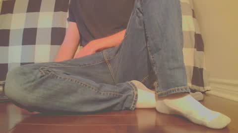 Snapshot of jamesknight57 chatting on 24, 11, 2025 James online show from 24, 11, 2025