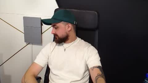 Snapshot of jamesmyersx chatting on 17, 9, 2025 JamesMyers online show from 17, 9, 2025