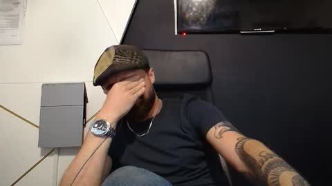 Snapshot of jamesmyersx chatting on 11, 10, 2025 JamesMyers online show from 11, 10, 2025