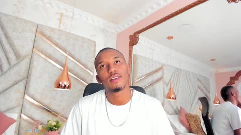 Snapshot of jamesparck chatting on 3, 1, 2025 James online show from 3, 1, 2025