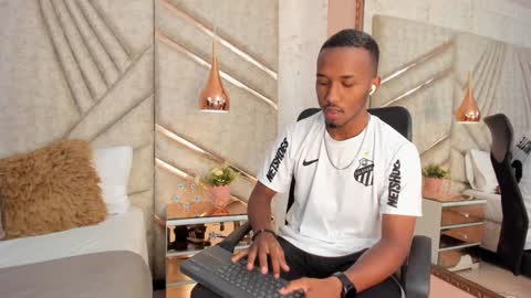 Snapshot of jamesparck chatting on 9, 1, 2025 James online show from 9, 1, 2025