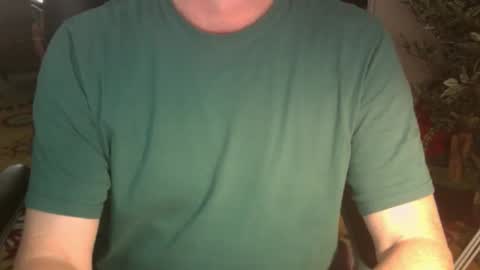 Snapshot of jamesray722 chatting on 18, 11, 2025 jamesray722 online show from 18, 11, 2025