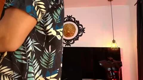 Snapshot of jamess__brown chatting on 25, 11, 2025 James Brown online show from 25, 11, 2025