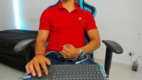 Jamess hott online show from 18, 1, 2025