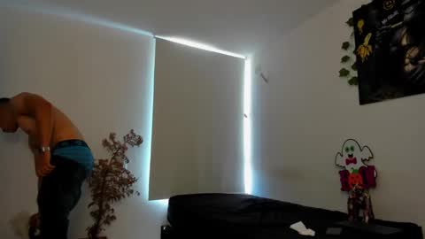 Jamess hott online show from 30, 1, 2025