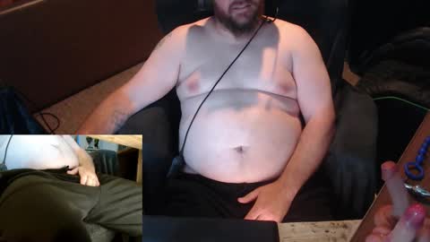 Snapshot of jamesscott88 chatting on 15, 12, 2025 jamesscott88 online show from 15, 12, 2025