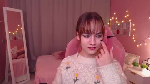 Snapshot of jamie_chung chatting on 11, 11, 2025 jamie_chung online show from 11, 11, 2025