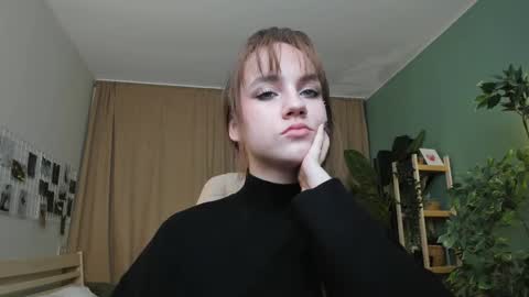 Snapshot of jamie_chung chatting on 5, 12, 2025 jamie_chung online show from 5, 12, 2025